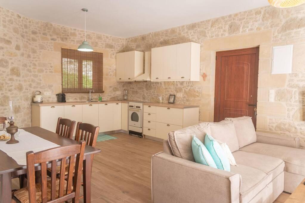 Ferienhaus Fanouria's